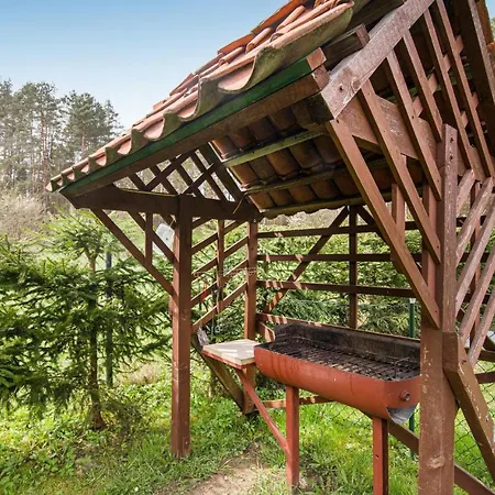 3 Bedroom Cozy In Jedwabno