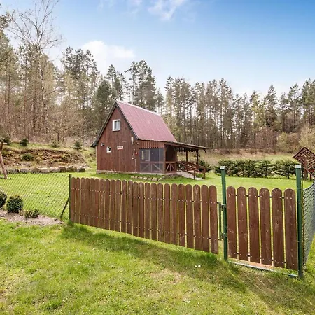 3 Bedroom Cozy In Vakantiehuis Jedwabno