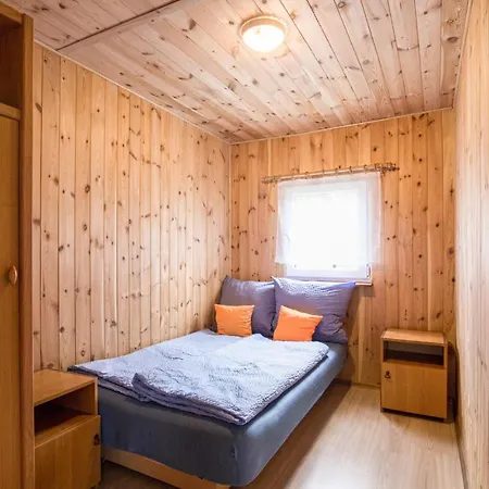 3 Bedroom Cozy In *