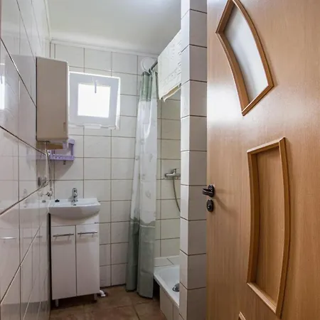 Gorgeous In With Kitchen * Jedwabno